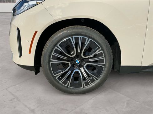 New 2026 BMW X3 xDrive30 w/ Premium Package image 14