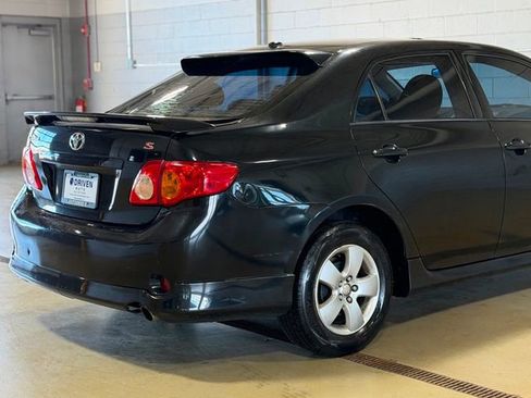 Used 2010 Toyota Corolla image 11