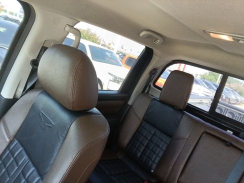 Used 2019 Nissan Titan Platinum Reserve w/ Platinum Utility Package AWD/4WD image 16