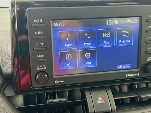 Used 2021 Toyota RAV4 LE FWD image 13