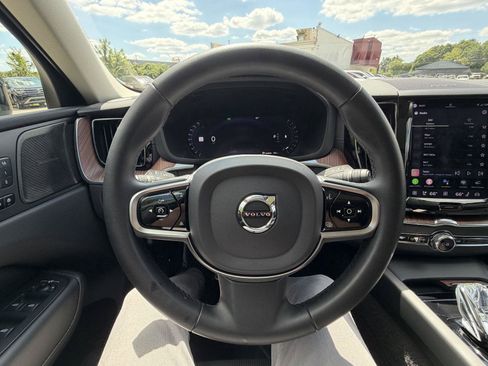 Used 2023 Volvo XC60 B6 Ultimate w/ Climate Package AWD/4WD image 12