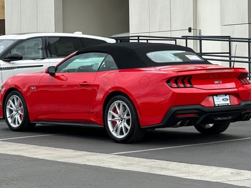 Certified 2025 Ford Mustang GT Premium RWD image 5