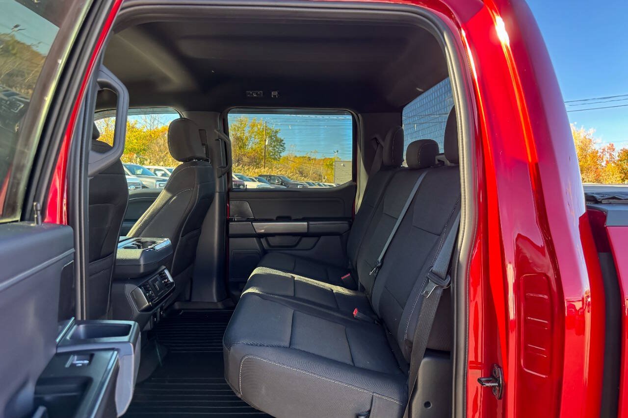 Used 2022 Ford F150 XLT w/ Equipment Group 301A Mid AWD/4WD image 18