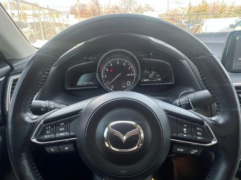 Used 2018 MAZDA MAZDA3 Grand Touring w/ Premium Equipment Package image 13