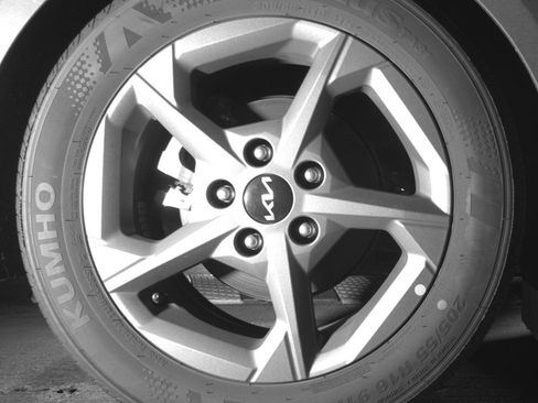 Used 2025 Kia K4 LXS image 15