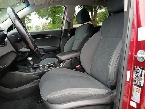Used 2020 Kia Sorento S FWD image 21