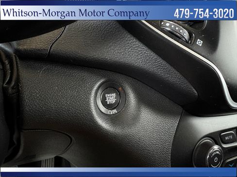 Used 2019 Jeep Cherokee Latitude Plus FWD image 19