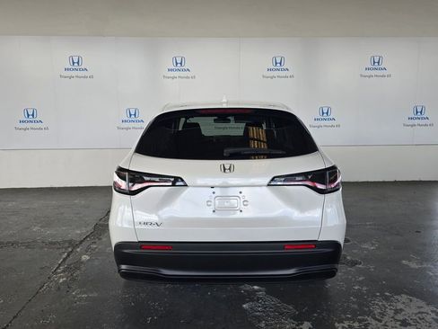 New 2026 Honda HR-V LX image 5