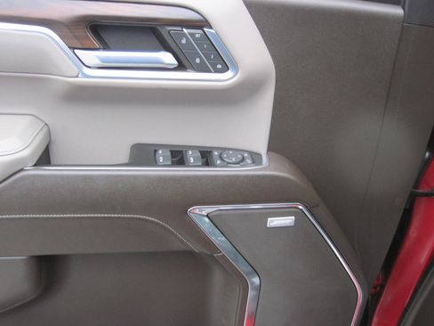 Used 2023 GMC Sierra 1500 SLT w/ SLT Premium Package image 14