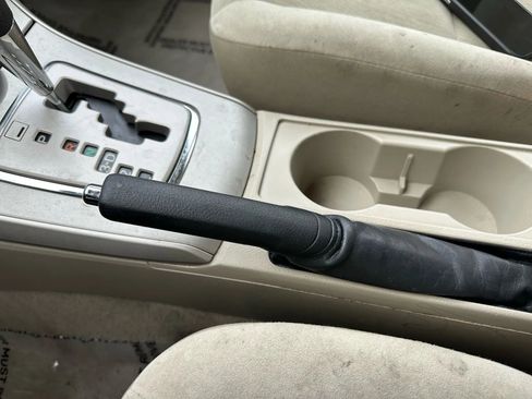 Used 2012 Toyota Corolla LE image 31