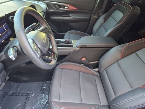 Used 2025 Chevrolet Equinox EV RS image 12