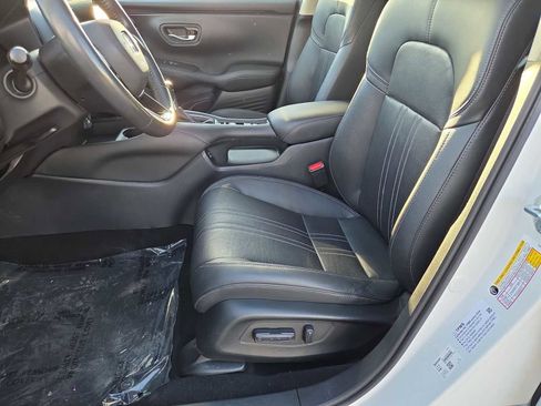 Used 2024 Honda HR-V EX-L image 16