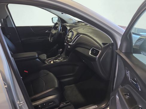 Used 2021 Chevrolet Equinox Premier AWD/4WD image 38
