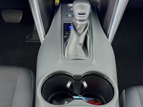 Used 2023 Toyota Venza LE image 36