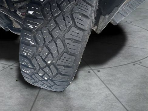 Used 2022 GMC Canyon AT4 image 40