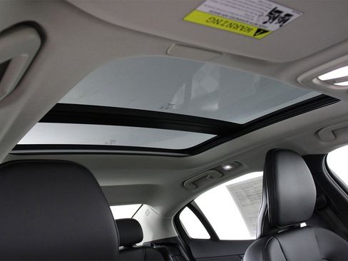 Certified 2023 Volvo S60 B5 Core image 23