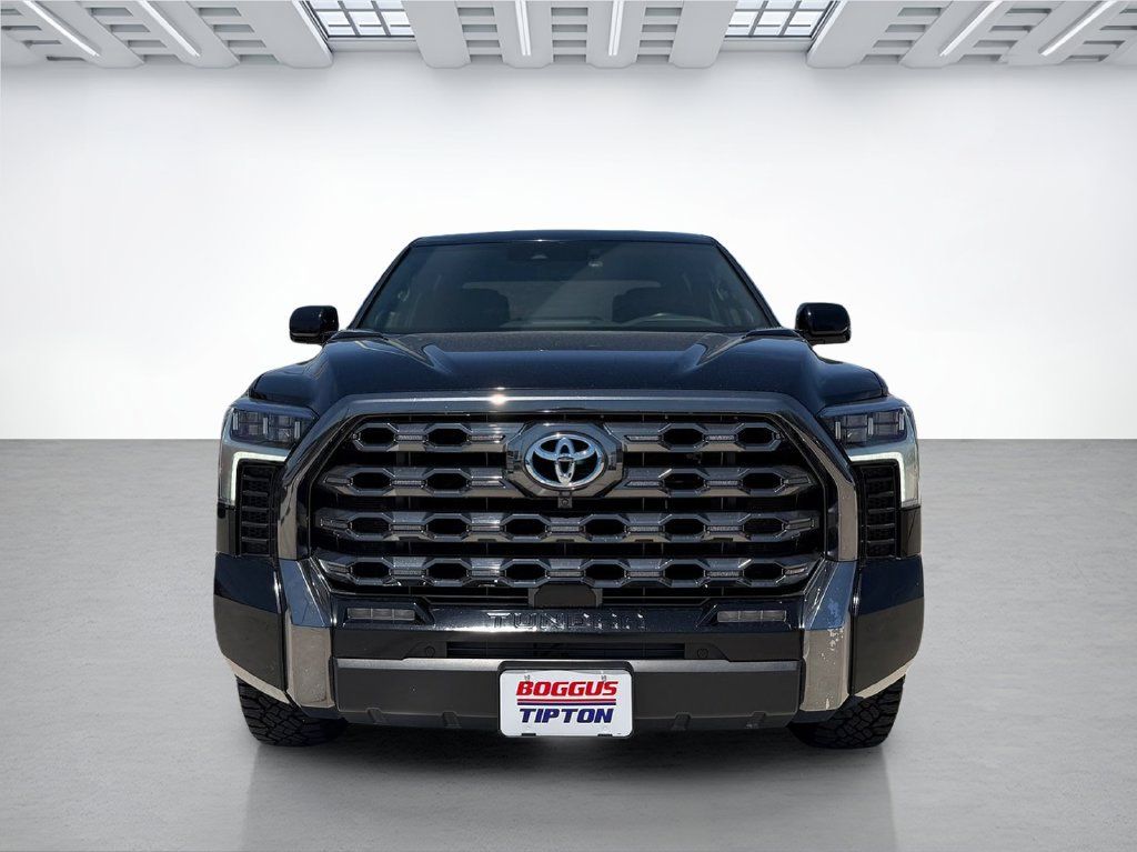 Used 2024 Toyota Tundra Platinum AWD/4WD image 8