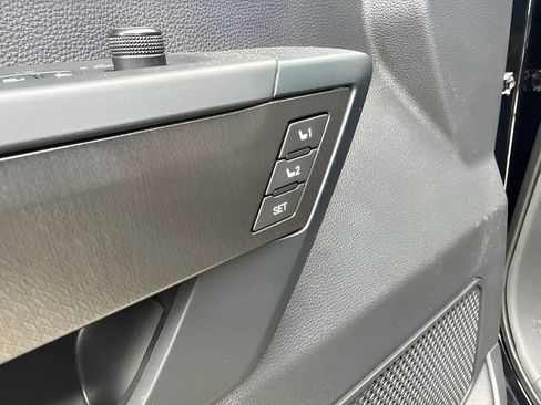 Used 2025 Toyota Tundra TRD Pro AWD/4WD image 11