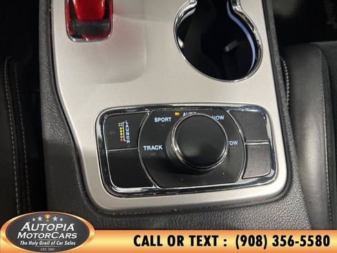 Used 2014 Jeep Grand Cherokee SRT w/ Trailer Tow Group IV AWD/4WD image 37