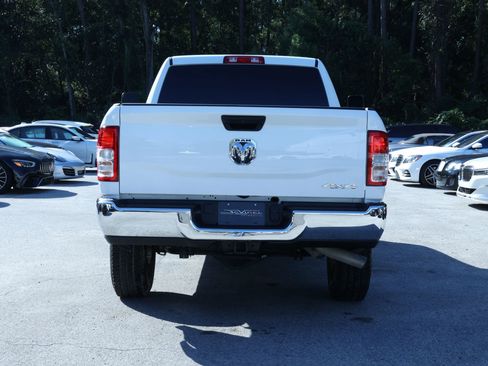 Used 2022 RAM 2500 Tradesman w/ Chrome Appearance Group image 22