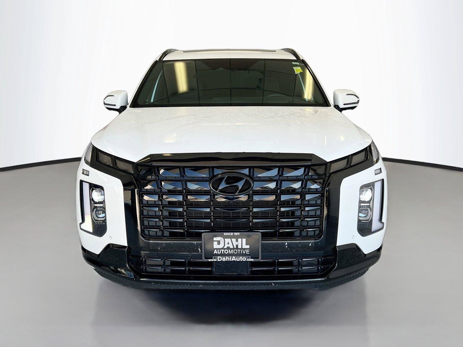 Used 2024 Hyundai Palisade Calligraphy AWD/4WD image 3