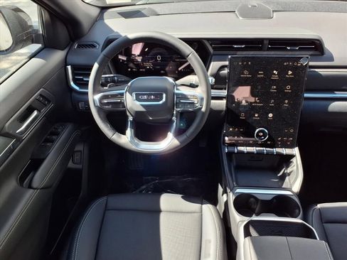 Used 2026 GMC Terrain Elevation w/ Elevation Premium Package AWD/4WD image 11