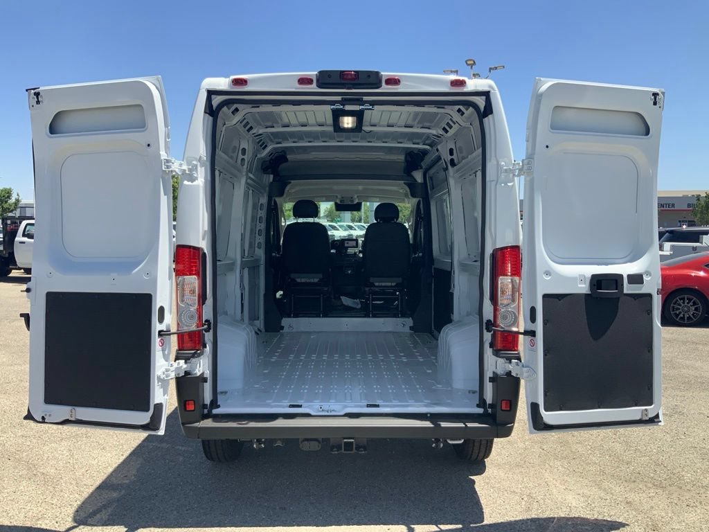 New 2026 RAM ProMaster 2500 w/ Convenience Group FWD image 7