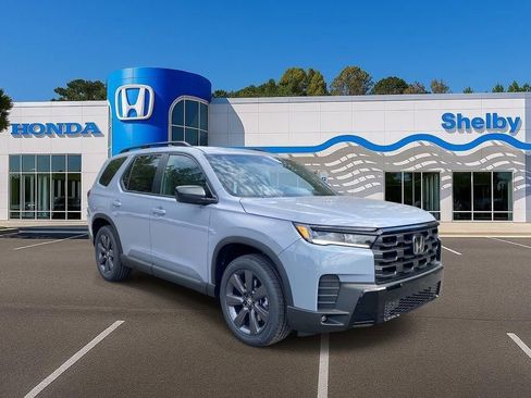 New 2026 Honda Pilot Sport image 2