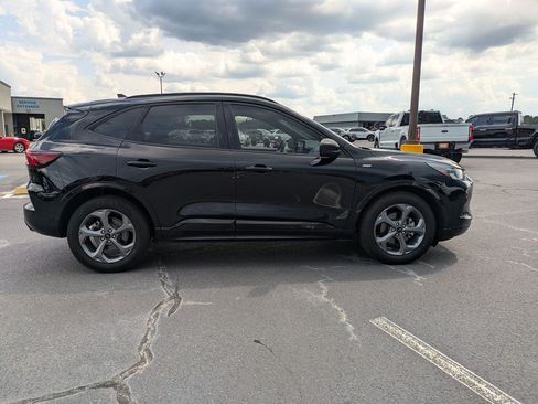 Used 2023 Ford Escape ST-Line w/ Tech Pack #1 FWD image 3