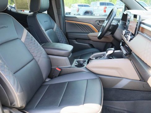 Certified 2024 GMC Canyon Denali AWD/4WD image 28