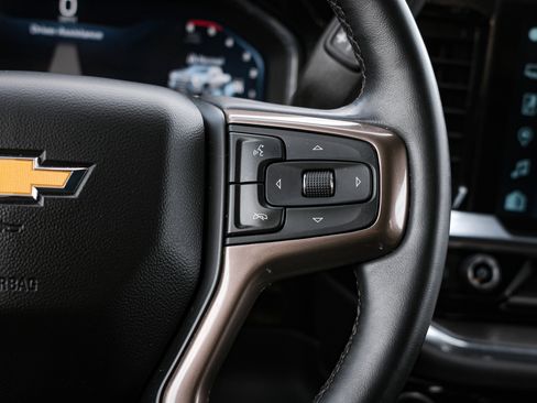 Used 2024 Chevrolet Silverado 2500 High Country w/ High Country Premium Package image 21