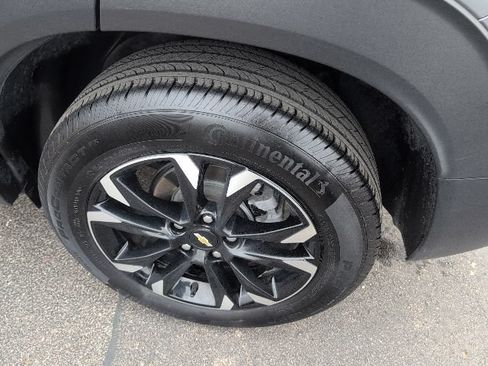 Used 2023 Chevrolet TrailBlazer LT FWD image 16