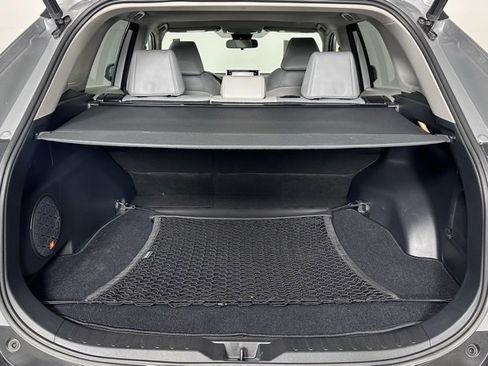 Used 2019 Toyota RAV4 XLE Premium image 28