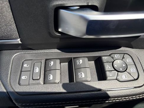 New 2026 RAM 3500 Big Horn AWD/4WD image 16