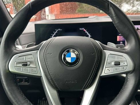 Used 2023 BMW X7 xDrive40i image 30