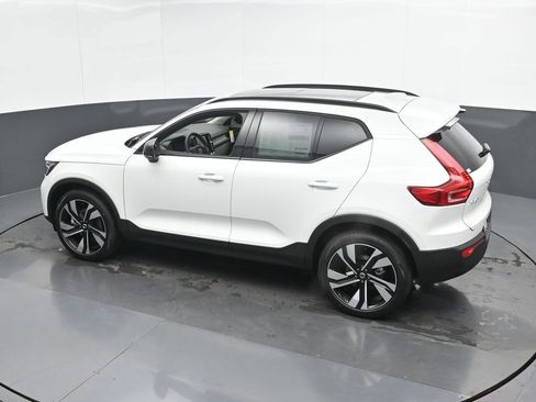New 2026 Volvo XC40 B5 Ultra w/ Climate Package AWD/4WD image 37