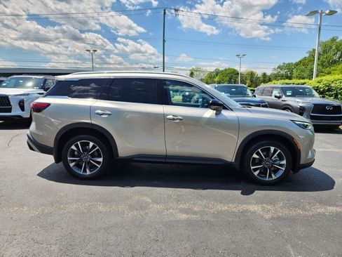 Certified 2023 INFINITI QX60 Luxe w/ Cargo Package AWD/4WD image 6
