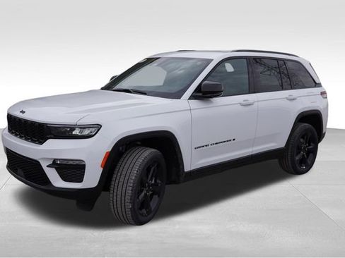 New 2025 Jeep Grand Cherokee Limited image 7