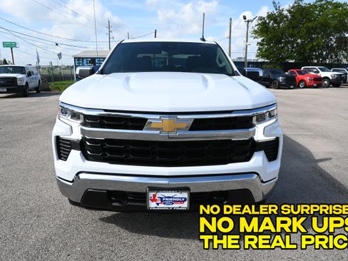 Used 2025 Chevrolet Silverado 1500 LT AWD/4WD image 8