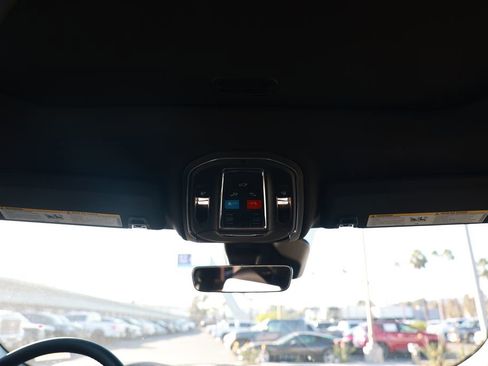 New 2025 Jeep Grand Cherokee Altitude image 25