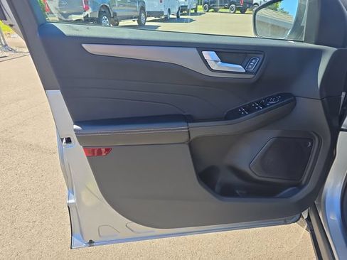 Certified 2024 Ford Escape SE FWD image 10