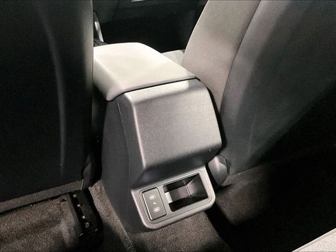 Used 2025 Kia K4 LXS image 31