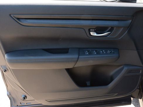 Used 2025 Honda CR-V EX image 12