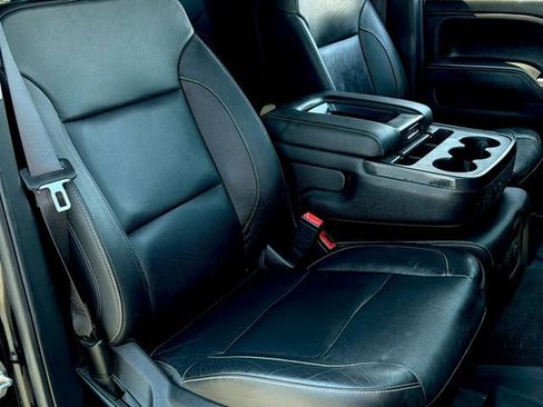 Used 2018 GMC Sierra 1500 SLT w/ SLT Premium Package image 33