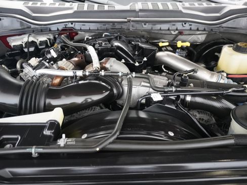 Used 2019 Ford F250 Lariat w/ Lariat Ultimate Package image 33