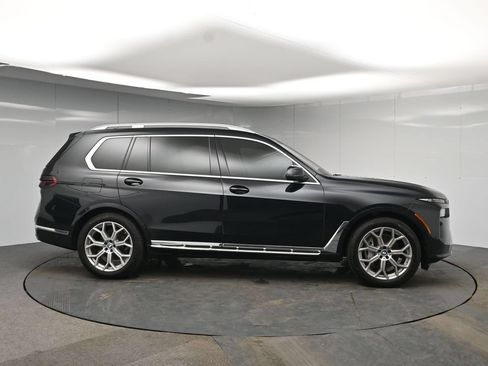 Used 2023 BMW X7 xDrive40i w/ Premium Package AWD/4WD image 6
