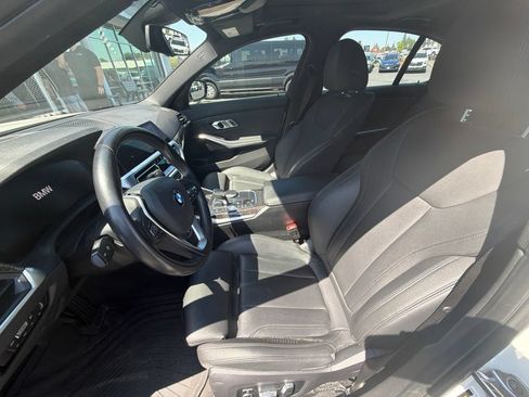 Used 2019 BMW 330i xDrive Sedan w/ Premium Package AWD/4WD image 10