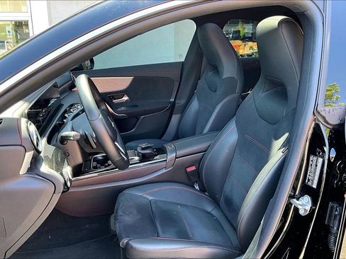 Used 2022 Mercedes-Benz CLA 250 4MATIC image 27