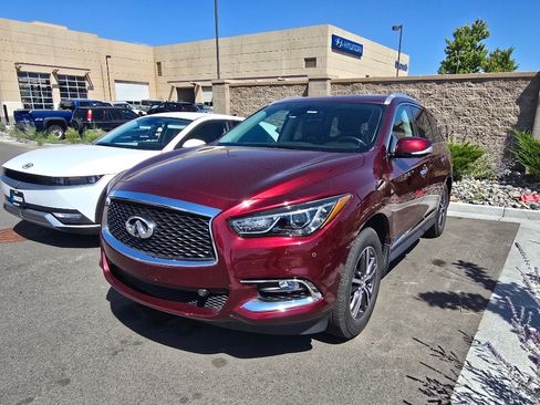 Used 2019 INFINITI QX60 Luxe w/ Essential Package AWD/4WD image 11