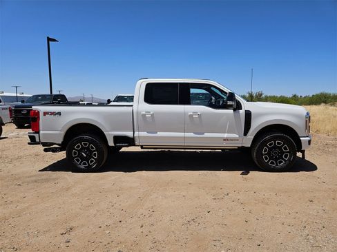 New 2025 Ford F250 Platinum image 4
